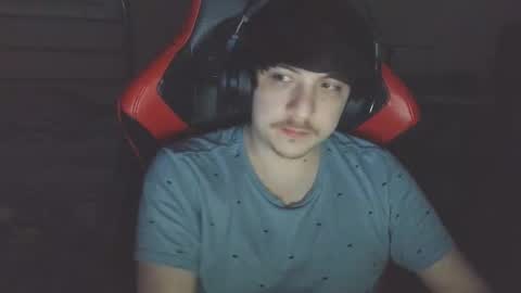 Luisdiaztube online show from May 17, 2026, 3:15 am