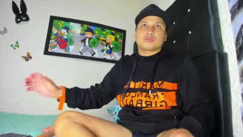luisfernando01 online show from June 9, 2026, 2:34 am