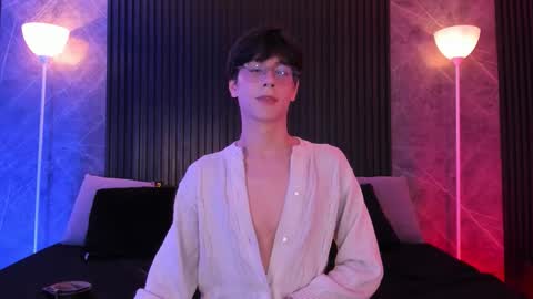 luixdust1 online show from September 18, 2025, 3:52 am