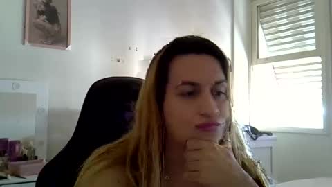 Snapshot of luizacandy chatting on May 6, 2026, 6:57 pm luizacandy online show from May 6, 2026, 6:57 pm