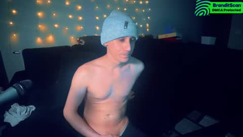 Snapshot of lukatripp chatting on December 13, 2024, 5:27 am lukatripp online show from December 13, 2024, 5:27 am