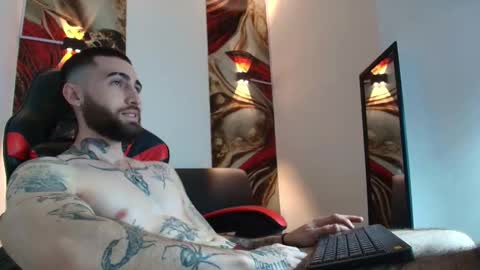 LUKE online show from October 1, 2025, 1:28 pm