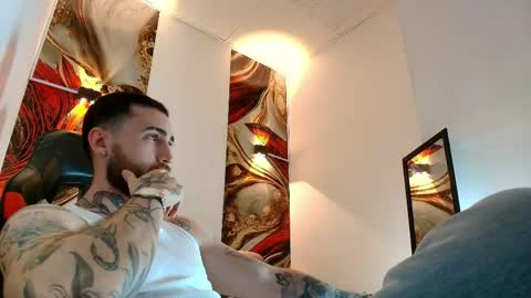 LUKE online show from April 15, 2026, 1:07 pm