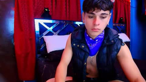 Snapshot of luke_howland chatting on February 20, 2026, 2:52 am Luke online show from February 20, 2026, 2:52 am