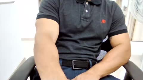 Snapshot of luke_logan chatting on August 6, 2026, 7:16 pm Luke Logan online show from August 6, 2026, 7:16 pm