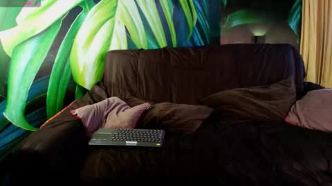 Luke Crews online show from September 20, 2025, 7:26 pm