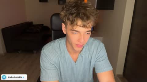 Snapshot of lukedesirable chatting on August 3, 2026, 11:19 pm lukedesirable online show from August 3, 2026, 11:19 pm