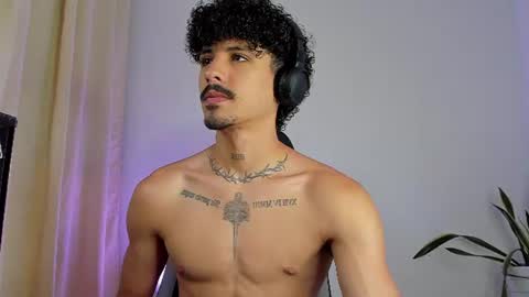 Snapshot of lukeetaylor_ chatting on July 12, 2026, 2:52 pm Luke Taylor online show from July 12, 2026, 2:52 pm