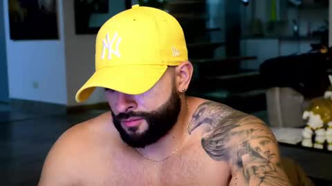 Lukhas f4f online show from February 11, 2025, 2:14 am