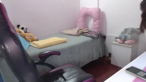 Vicky online show from December 14, 2024, 4:20 pm