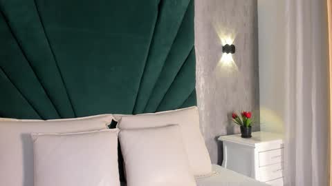 Snapshot of lulijones chatting on November 11, 2025, 11:43 am Luli Jones online show from November 11, 2025, 11:43 am