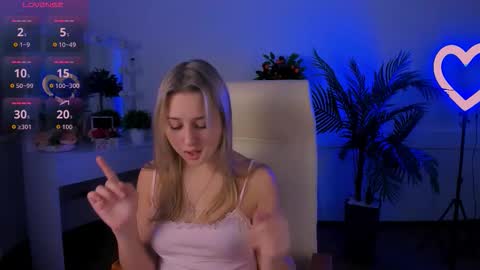 Lily online show from October 21, 2025, 7:53 am