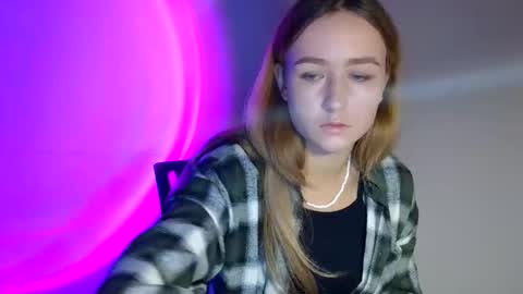 Snapshot of lulu_baby1 chatting on October 12, 2025, 7:07 am Lulu Baby18 online show from October 12, 2025, 7:07 am