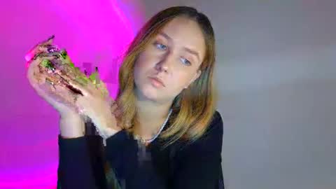 Snapshot of lulu_baby1 chatting on October 20, 2025, 2:50 pm Lulu Baby18 online show from October 20, 2025, 2:50 pm