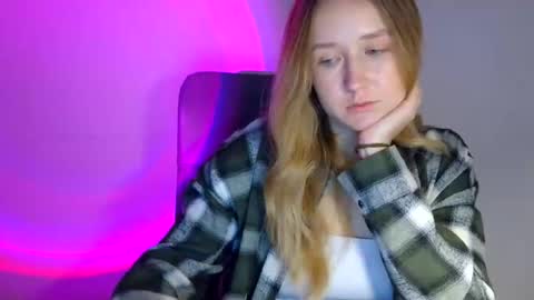 Snapshot of lulu_baby1 chatting on November 10, 2025, 8:08 pm Lulu Baby18 online show from November 10, 2025, 8:08 pm