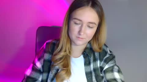 Snapshot of lulu_baby1 chatting on November 23, 2025, 8:08 pm Lulu Baby18 online show from November 23, 2025, 8:08 pm