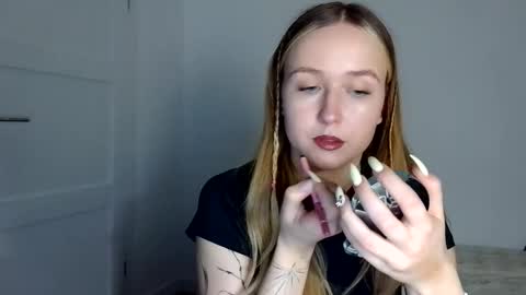 Lulu Baby18 online show from April 5, 2026, 5:32 pm