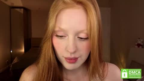 Snapshot of lulu_moons chatting on March 5, 2026, 6:37 pm Lulu online show from March 5, 2026, 6:37 pm