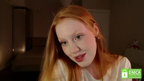 Snapshot of lulu_moons chatting on April 6, 2026, 5:25 pm Lulu online show from April 6, 2026, 5:25 pm