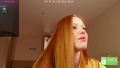 Snapshot of lulu_moons chatting on April 19, 2026, 6:10 pm Lulu online show from April 19, 2026, 6:10 pm