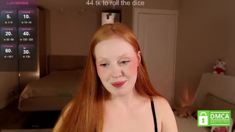 Snapshot of lulu_moons chatting on May 12, 2026, 5:32 pm Lulu online show from May 12, 2026, 5:32 pm