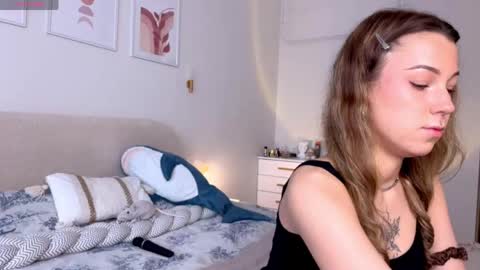 Snapshot of luluberryx chatting on May 14, 2026, 2:40 am lulu berry online show from May 14, 2026, 2:40 am