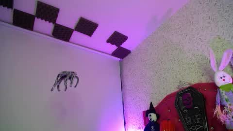 Luly online show from October 25, 2025, 10:34 am