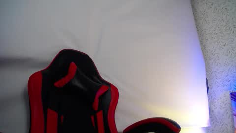 Luly online show from December 23, 2025, 3:04 am