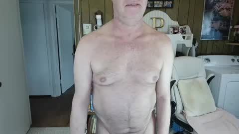 Snapshot of lumbercumer chatting on February 16, 2025, 8:11 pm lumbercumer online show from February 16, 2025, 8:11 pm
