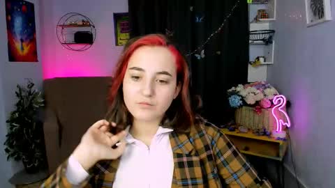 lumera_gentle online show from December 14, 2025, 10:09 am