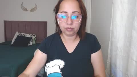 LUMI     online show from January 4, 2025, 1:21 am