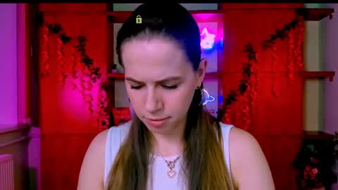 Sweet Lumi online show from July 8, 2026, 7:35 am