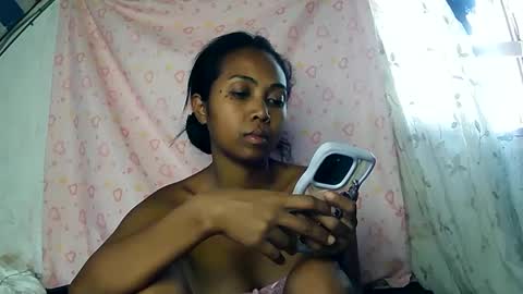 Snapshot of luna019 chatting on February 14, 2025, 10:17 am Luna online show from February 14, 2025, 10:17 am