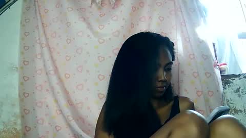 Snapshot of luna019 chatting on February 22, 2025, 9:45 am Luna online show from February 22, 2025, 9:45 am