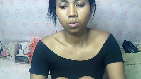 Snapshot of luna019 chatting on November 3, 2025, 4:52 pm Luna online show from November 3, 2025, 4:52 pm