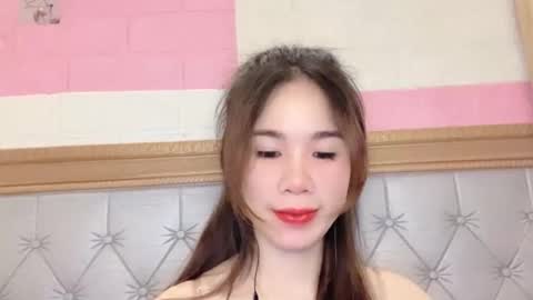 Luna online show from March 18, 2026, 7:50 pm