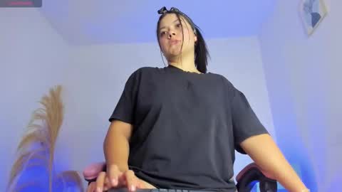 Luna online show from March 1, 2026, 11:29 pm