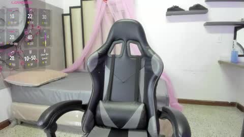 Luna online show from March 25, 2026, 11:27 am