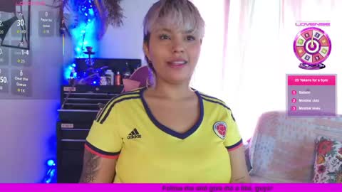 Snapshot of luna__cute chatting on April 25, 2026, 2:47 pm Luna online show from April 25, 2026, 2:47 pm