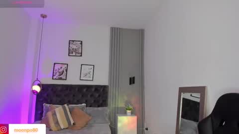     online show from September 17, 2025, 5:03 pm