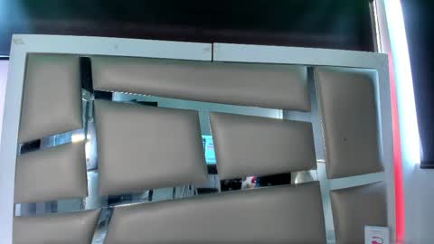 luna online show from October 3, 2025, 1:41 pm