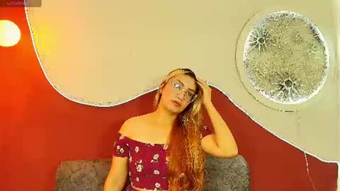 luna__velvet online show from June 11, 2026, 12:36 pm