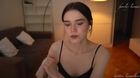 Snapshot of luna_ai chatting on April 6, 2026, 6:31 pm Just call me Lu online show from April 6, 2026, 6:31 pm