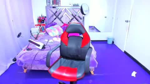 Snapshot of luna_analya chatting on February 3, 2026, 12:43 pm luna_analya online show from February 3, 2026, 12:43 pm