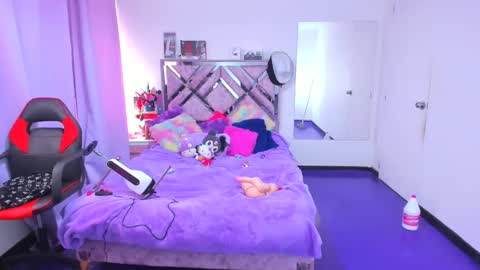 Snapshot of luna_analya chatting on February 4, 2026, 2:34 pm luna_analya online show from February 4, 2026, 2:34 pm