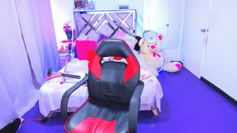 Snapshot of luna_analya chatting on February 24, 2026, 2:37 pm luna_analya online show from February 24, 2026, 2:37 pm