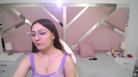 LUNA AND MAX online show from January 25, 2025, 11:34 am