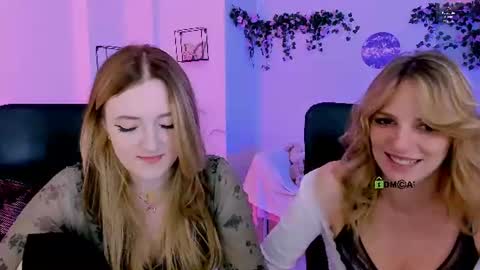 luna_berryy online show from July 27, 2026, 6:48 pm