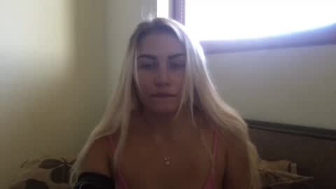 luna_blazer online show from October 31, 2025, 10:49 am