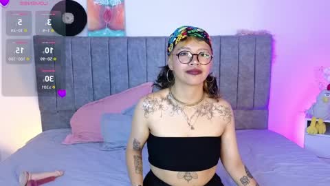 luna_blooms online show from April 9, 2026, 11:48 am